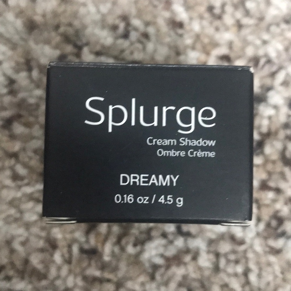 Younique splurge cream shadow in dreamy